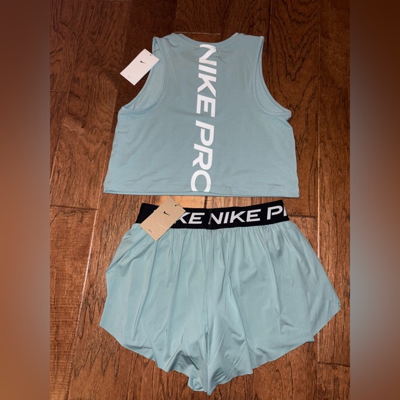 NWT Nike Pro Girls Skort and Tank Set Dri Fit size XL. Cannon - Picture 2 of 8